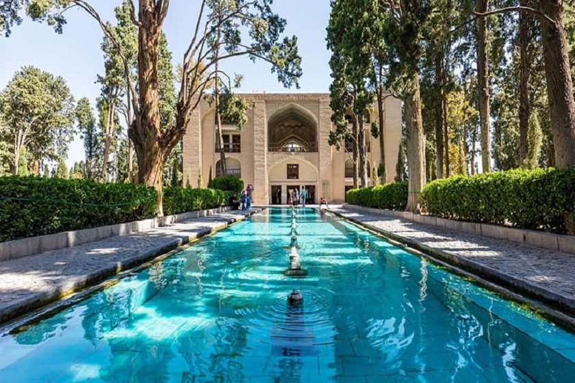 تشکیل شورای راهبردی برای ساماندهی باغ فین