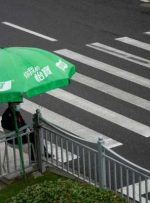 خیابان‌های آرام، شرکت‌های محتاط، خروج آهسته چین از کووید صفر را نشان می‌دهند