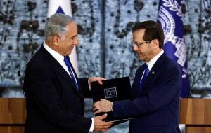 رئیس جمهور اسرائیل خواستار حمایت از حقوق مردم است زیرا راست افراطی به بازنگری های قانونی چشم دوخته است