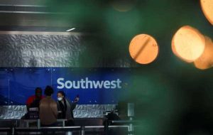 شرکت هواپیمایی ساوت وست قصد دارد روز جمعه به فعالیت های عادی خود بازگردد