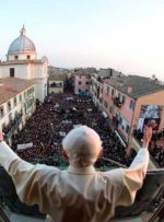 واکنش های جهانی به مرگ پاپ بندیکت سابق