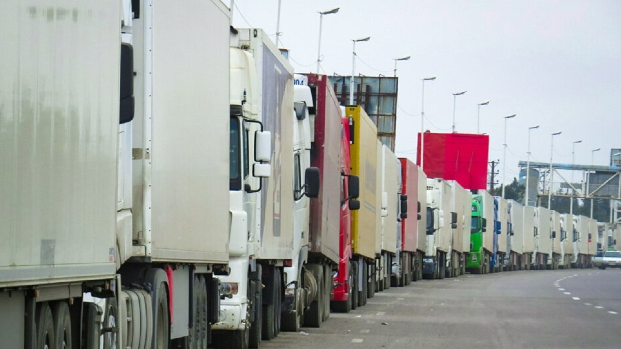 وعده دولت برای نوسازی ناوگان فرسوده به کجا رسید؟/ قیمت عجیب کامیون های اسقاطی