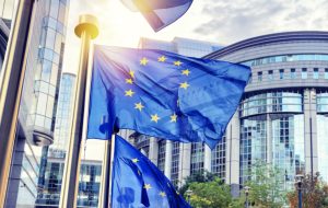 پارلمان اتحادیه اروپا به «تصویب مقررات MiCA» رأی می‌دهد – کارشناس می‌گوید صنعت به شفافیت قانونی نیاز دارد – مقررات بیت‌کوین نیوز