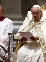 پاپ فرانسیس بندیکت را مردی نجیب و مهربان خواند که هدیه ای به جهان بود