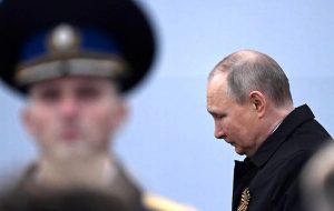 پوتین: پاتریوت بفرستند نابودش می کنیم/ عقب نشینی نخواهیم کرد