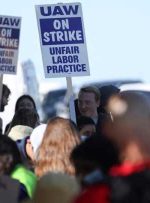 کارمندان دانشگاه کالیفرنیا به اعتصاب چند هفته ای پایان دادند