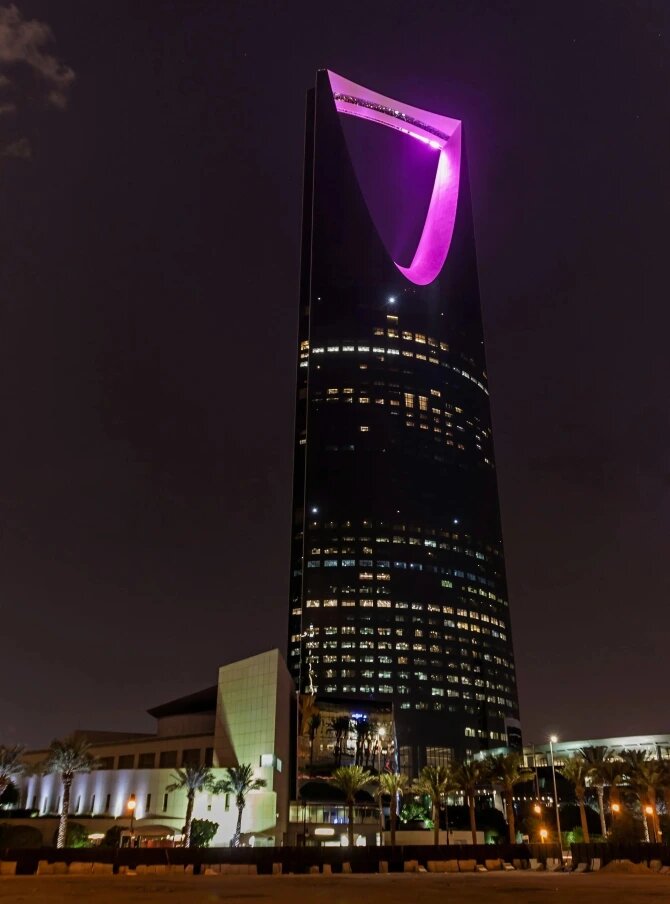 عکس | اقامتگاه فوق‌مدرن رونالدو؛ ماهی 12 میلیارد برای زندگی در هتل لاکچری!