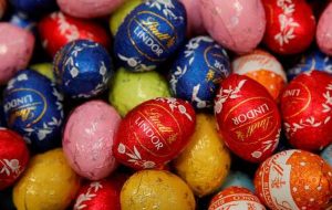 Lindt & Spruengli فروش 4.97 میلیارد فرانک در سال 2022 را تأیید می کند.