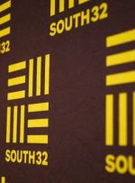 South32 تأخیر در حمل و نقل را می بیند که پول نقد را در موجودی محدود می کند