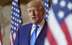 التماس ترامپ به فیس بوک