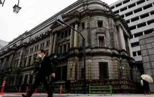 با نزدیک شدن تصمیم BOJ، ژاپن سقف سیاست نقض را اعمال می کند