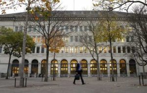 بانک ملی سوئیس در سال 2022 رکورد 143 میلیارد دلار زیان را ثبت کرد