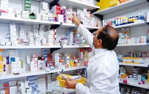 تسویه مطالبات داروخانه‌های طرف قرارداد تامین اجتماعی به دیماه رسید