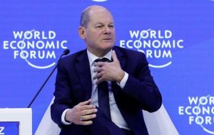 شولتس در داووس: خطر تکه‌تکه شدن جهان را تهدید می‌کند