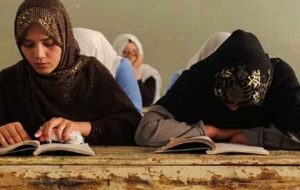 طالبان ثبت‌نام دختران در آزمون کنکور ۱۴۰۲ را ممنوع اعلام کرد