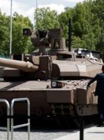 فرانسه ارسال تانک های لکلرک به اوکراین را رد نمی کند