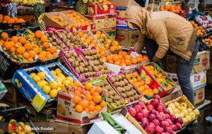 قیمت میوه و تره بار در بازار/ خرمالوف گلابی و لیمو شیرین چند؟