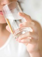 خواص باورنکردنی و درمانی نوشیدن آب با معده خالی