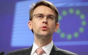 واکنش اتحادیه اروپا و فرانسه به حادثه سفارت آذربایجان