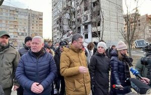 وزیر خارجه آلمان ازخط مقدم درگیری‌ها در خارکیف اوکراین بازدید کرد