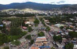 ونزوئلا و کلمبیا مرزهای مشترک خود را به طور کامل باز کردند