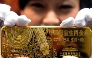 چین در دسامبر 2022 پس از 32 تن طلا در نوامبر، 30 تن طلا دیگر خریداری کرد.