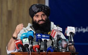 آشوب در گروه طالبان/ حقانی به رهبر حمله کرد
