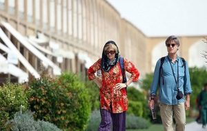 آمار گردشگران ایران: سه میلیون ورود و هفت میلیون خروج