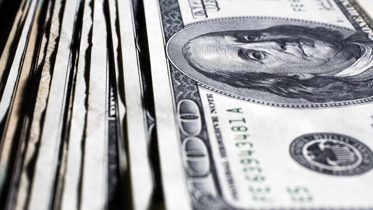 استراتژیست PIMCO می گوید درخواست از دست دادن دلار آمریکا به عنوان ارز امن آخرین راه حل