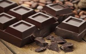 اگر استرس دارید مقداری “شکلات تلخ” بخورید