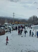 برگزاری جشنواره خانوادگی ساخت آدم برفی‌ها در تویسرکان همدان