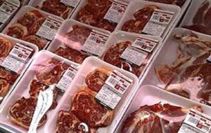 جزئیات عرضه گوشت منجمد بسته‌بندی در میادین و فروشگاه ها