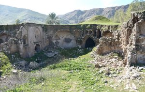 خطر فرسایش بیخ گوش بنای تاریخی«هشتی» در کازرون