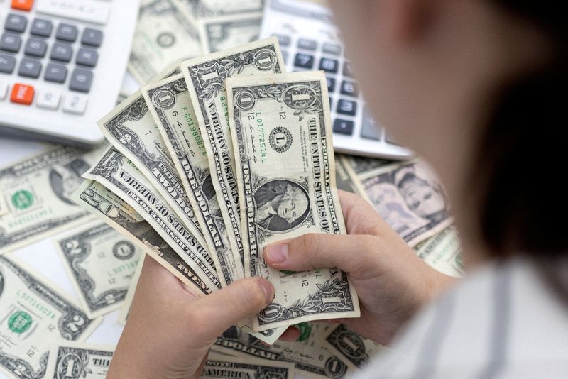 شاخص دلار به بالاترین حد هفت هفته گذشته با نرخ‌های بالاتر برای طولانی‌تر آمریکا رسید