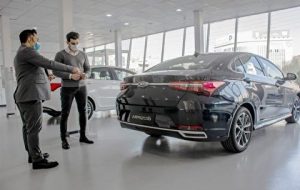 شگرد مدیران خودرو برای افزایش قیمت با طرح‌های فروش تبلیغاتی