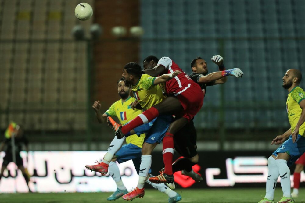 عکس | انعطاف بدنی دیاباته برای گلزنی!