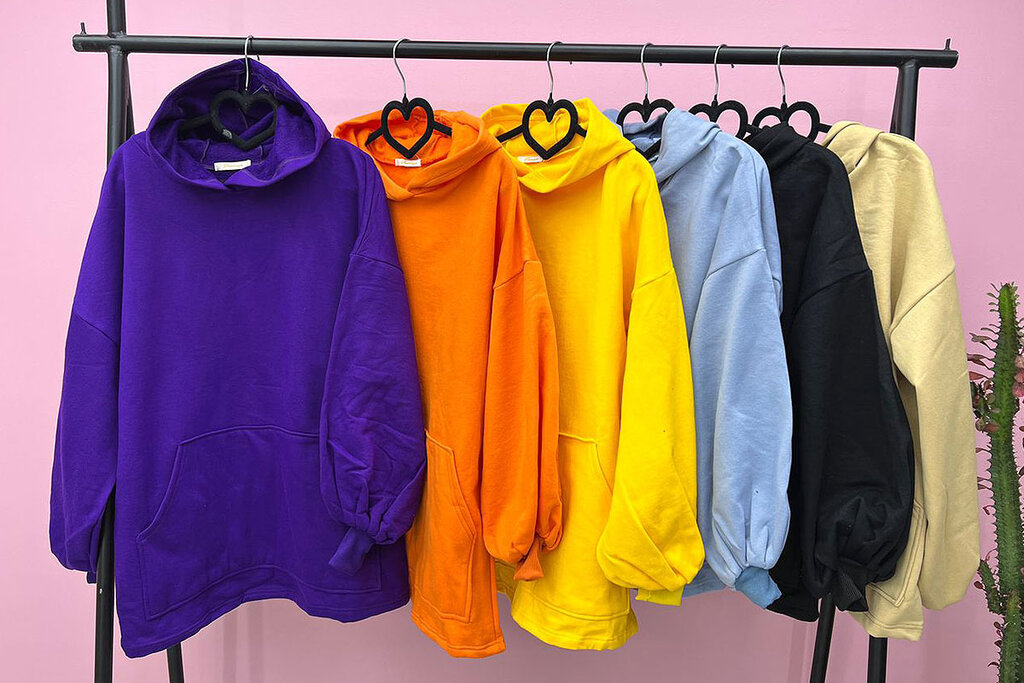 عکس| هودی را با این شلوارها ست کنید؛ ۷ روش برای پوشیدن هودی اورسایز