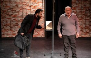 «فیش آباد» با حضور خسرو احمدی و سیروس همتی از فردا در تئاتر شهرزاد