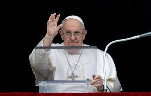 پاپ فرانسیس بار دیگر استفاده از مراسم سنتی لاتین را رد کرد