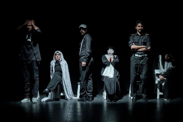 «چند مرد و چند زن» از انتظار و اعتراض می‌گویند/ معضل اجرای همزمان