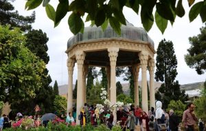 فال حافظ امروز شنبه ۱۳ اسفند با تفسیر دقیق + توصیه حافظ به شما