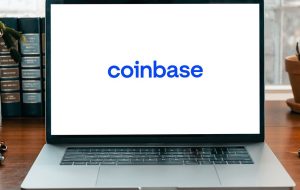 Cathie Wood’s ARK بیش از 350 هزار سهم از Crypto Exchange Coinbase را در بزرگترین خرید سال 2023 خریداری کرد.