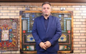 ویرانه تحویل گرفتیم؛ کاخ هم نشد ستون‌هایش را می‌گذاریم!