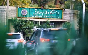 از پل مدیریت تا صندلی مدیریت / نسل جدید مدیران ایران از کدام دانشگاه می‌آیند؟