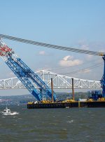 انتقاد پکن از اتهامات آمریکا به جرثقیل‌های چینی