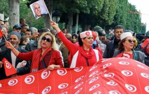 تجمع هواداران رئیس جمهور تونس علیه “خائنان”