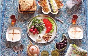 توصیه‌های تغذیه‌ای رمضانی برای نوجوانان و سالمندان