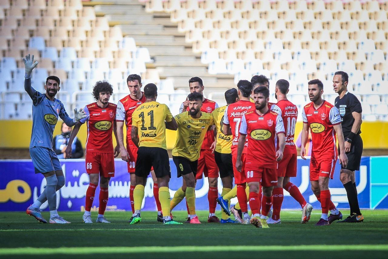 پرسپولیس - سپاهان؛ برای تاج و تخت | طرفداری