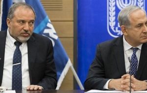 حمله لیبرمن به نتانیاهو درپی توافق ایران و عربستان: “بی‌بی” استعفا کن