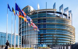 قانونگذاران اتحادیه اروپا به اعمال محدودیت 1000 یورویی برای تراکنش های رمزنگاری ناشناس رأی دادند – مقررات بیت کوین نیوز